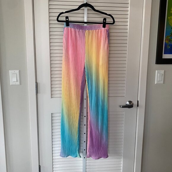 NWT Dressed in LALA Rainbow Dream Long Sleeve Plissé Set, Size S - Picture 7 of 16